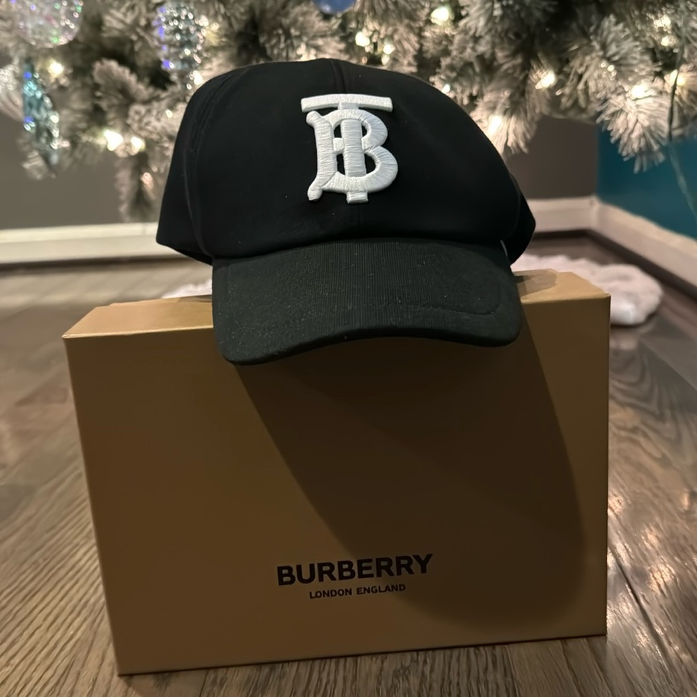 Burberry Hat, XL, black